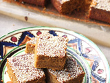 Gâteau libanais à la mélasse de caroube et à l'anis (sfouf bi Debes)